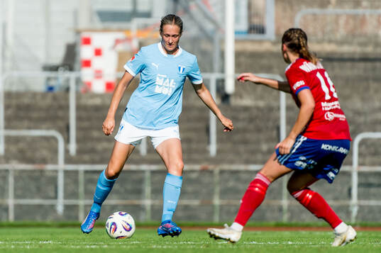 Malmö FFs Sanna Kullberg och Vittsjös Olivia Wänglund