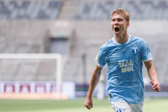Malmö FFs Hugo Bolin jublar