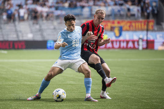 Malmö FFs Adrian Skogmar och Brommapojkarnas Victor Lind