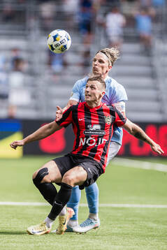 Brommapojkarnas Adam Skanning Jakobsen och Malmö FFs Jens
