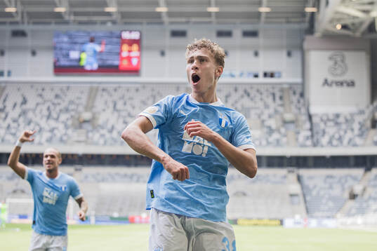 Malmö FFs Hugo Bolin jublar