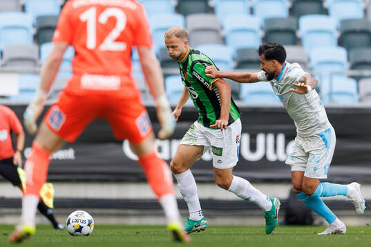 GAIS Gustav Lundgren och Halmstads Rami Kaib