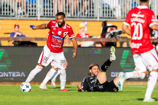 Degerfors Leon Hien och IFK Norrköpings Christoffer Nyman