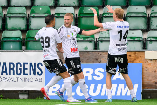 Örebros Karl Holmberg , Ahmed Yasin och Ludvig Richtnér