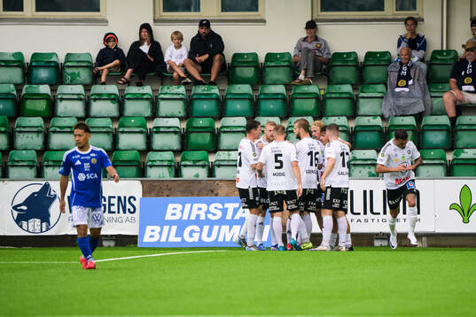 Örebros Karl Holmberg jublar