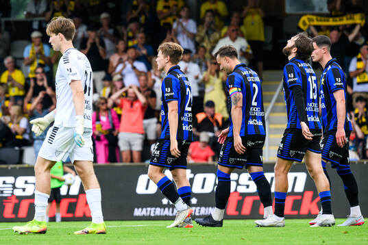 Sirius målvakt David Celic, Victor Svensson, Henrik