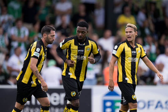 Hammarbys Shaquille Pinas jublar
