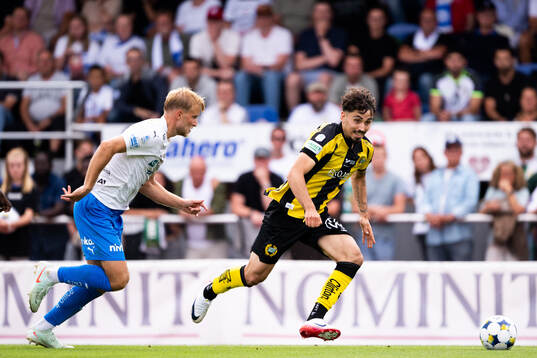 Värnamos Johan Rapp och Hammarbys Sebastian Tounekti