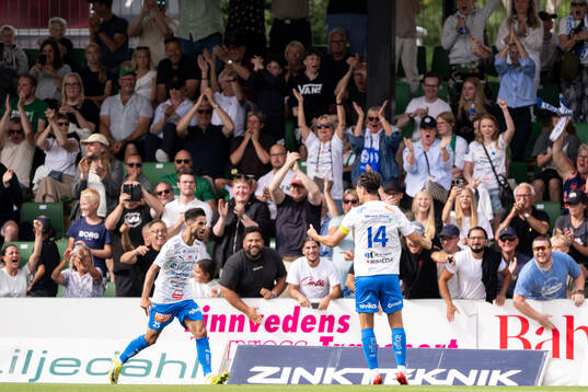 Värnamos Noah Shamoun och Marcus Antonsson jublar