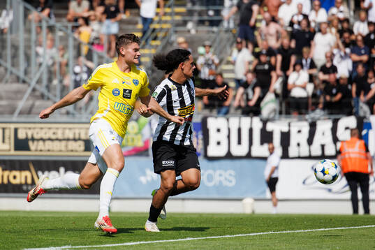 Falkenbergs Albin Andersson och Landskronas André Alvarez