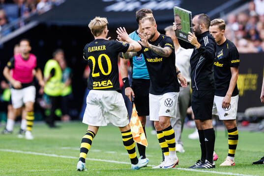 AIKs John Guidetti byter med Erik Hovden Flataker