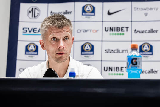 AIKs tränare Mikkjal Thomassen