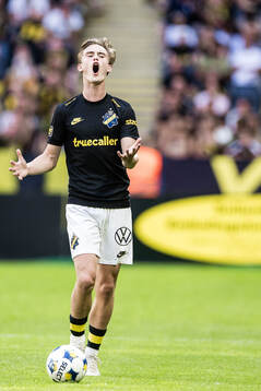 AIKs Yannick Geiger reagerar