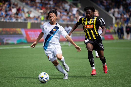 Djurgårdens Keita Kosugi och Häckens Severin Nioule