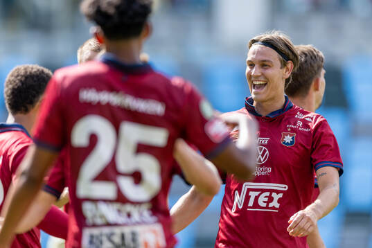 Örgrytes Noah Christoffersson jublar