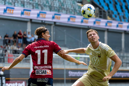 Örgrytes Noah Christoffersson och Östersunds Philip Bonde