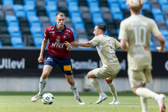 Örgrytes Christoffer Styffe och Östersunds Jamie Ryan