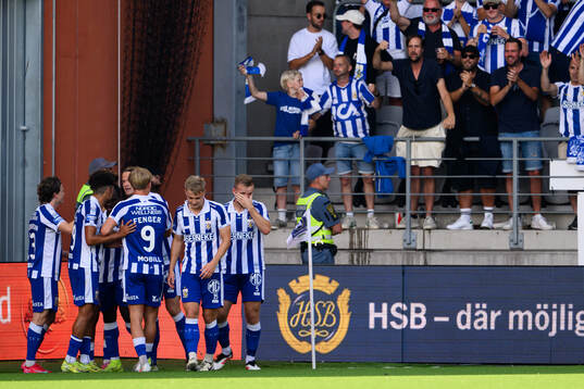 IFK Göteborgs Max Fenger jublar