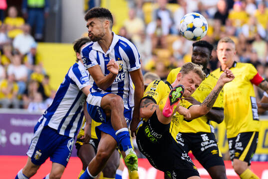 IFK Göteborgs Thomas Santos och Elfsborgs Frederik Ihler