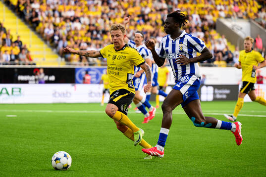 Elfsborgs Frederik Ihler och IFK Göteborgs Rockson Yeboah