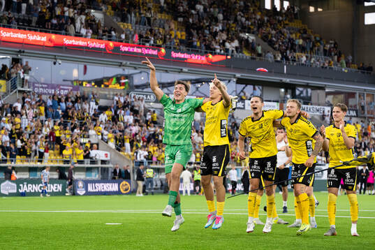Elfsborgs spelare jublar