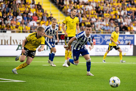 Elfsborgs Ari Sigurpálsson och IFK Göteborgs Tobias Heintz