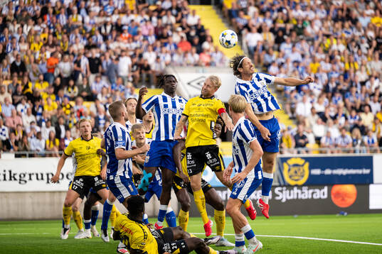 Elfsborgs Johan Larsson och IFK Göteborgs Gustav Svensson