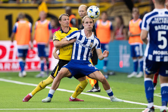 Elfsborgs Simon Hedlund och IFK Göteborgs Max Fenger