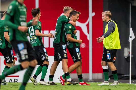 Varbergs Isak Vidjeskog jublar