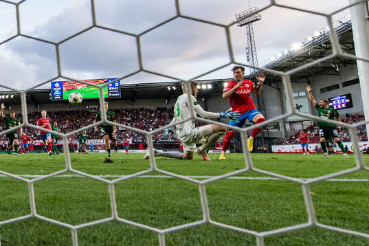 Varbergs målvakt Fredrik Andersson och Helsingborgs