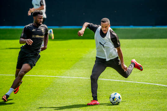 Emmanuel Ekong and Martin Olsson
