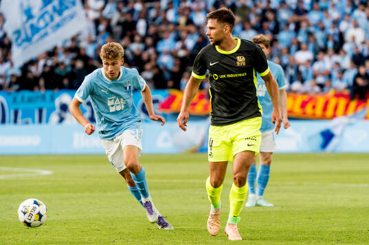 Hugo Bolin of Malmö FF and Roberts Veips of FK RFS