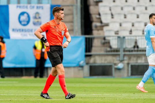 Referee Joey Kooij
