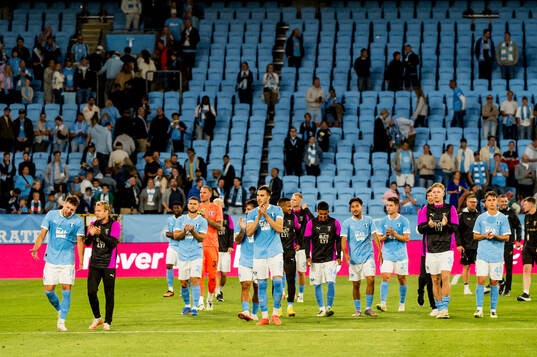The players of Malmö celebrates