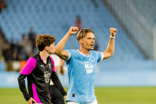 Jens Stryger Larsen of Malmö celebrates