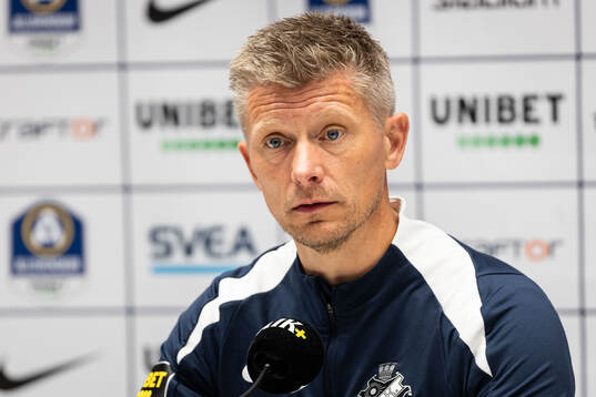 AIK head coach Mikkjal Thomassen