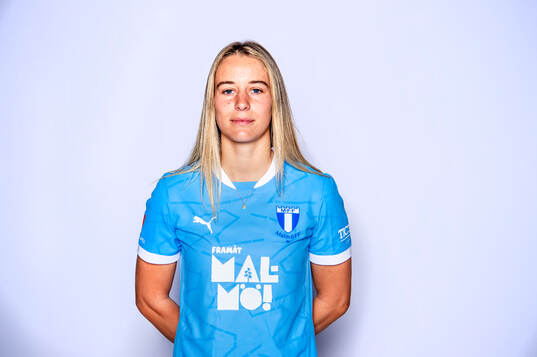 Malmö FF presenterar Courtney Nevin som ny spelare