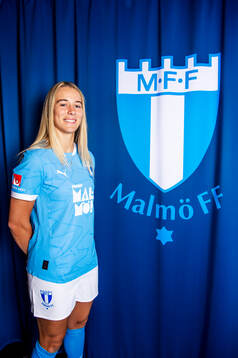 Malmö FF presenterar Courtney Nevin som ny spelare