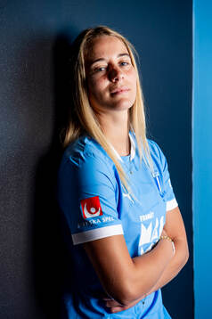 Malmö FF presenterar Courtney Nevin som ny spelare