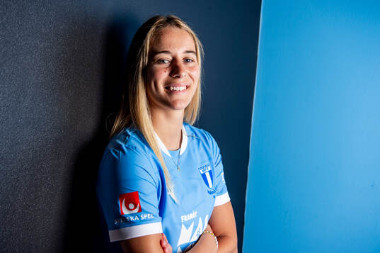 Malmö FF presenterar Courtney Nevin som ny spelare