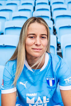 Malmö FF presenterar Courtney Nevin som ny spelare