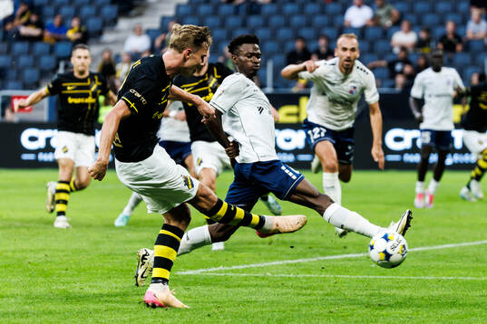 Johan Hove of AIK scores the 3-0 goal