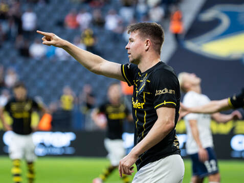Mads Døhr Thychosen of AIK