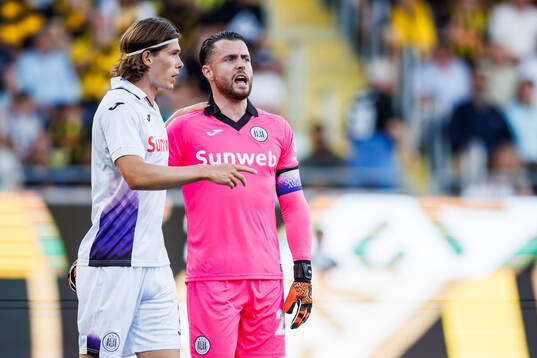 Lucas Hey and Colin Coosemans of Anderlecht