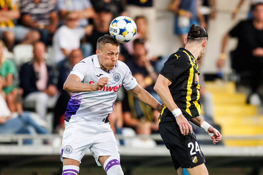 Ludwig Augustinsson of Anderlecht and Amor Layouni of