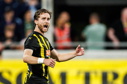 Adam Lundkvist of Häcken celebrates