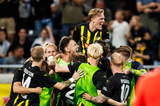 Players of Häcken celebrate