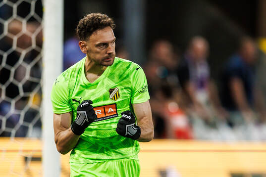 Goalkeeper Etrit Berisha of Häcken celebrates