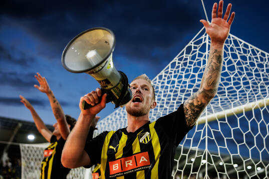 Mikkel Rygaard Jensen of Häcken celebrates