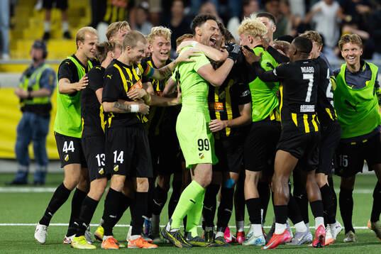 Players of Häcken celebrates